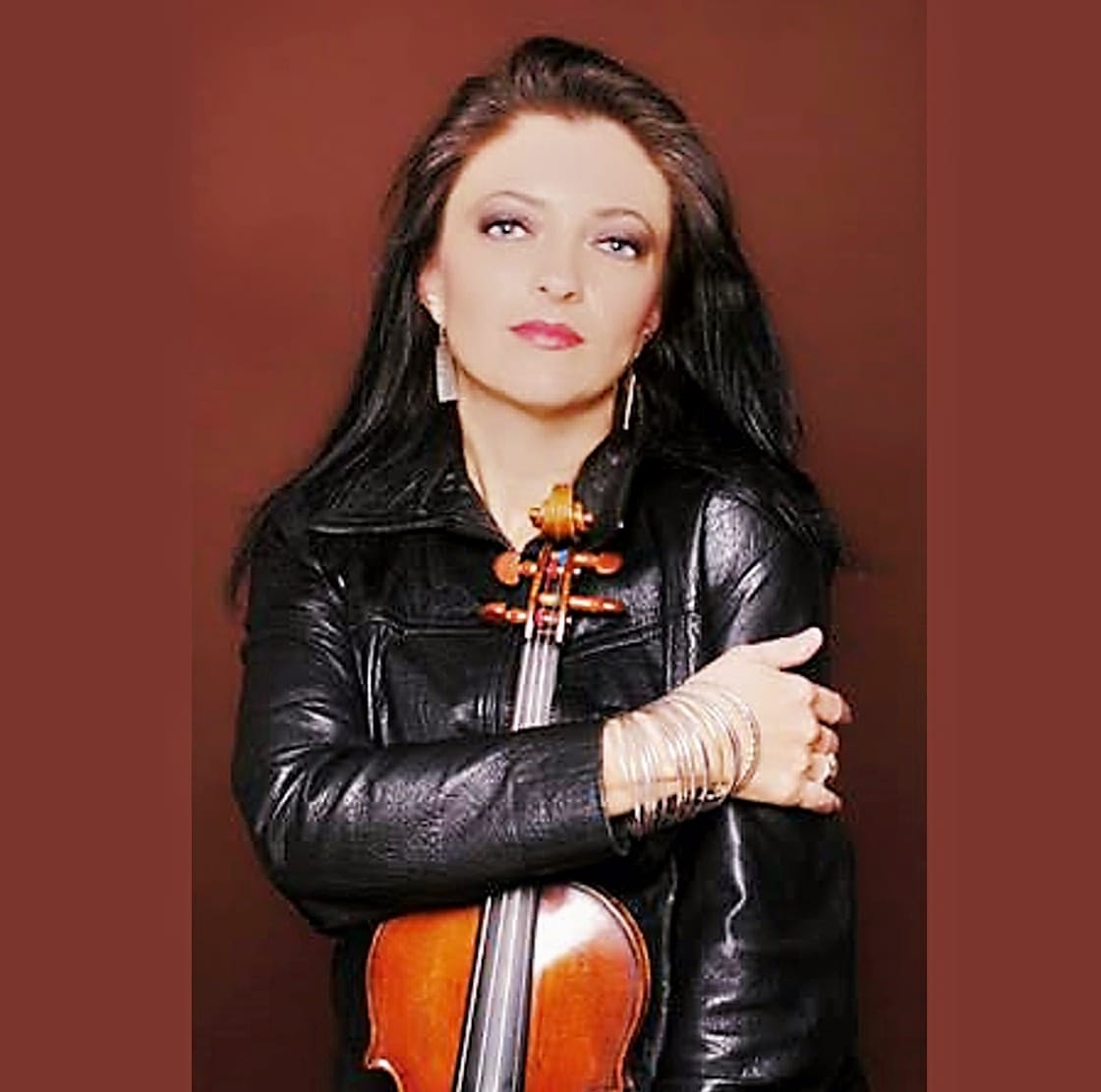 La Violinista Erika Dobosiewicz Acad Mica Y Reconocida Violinista De