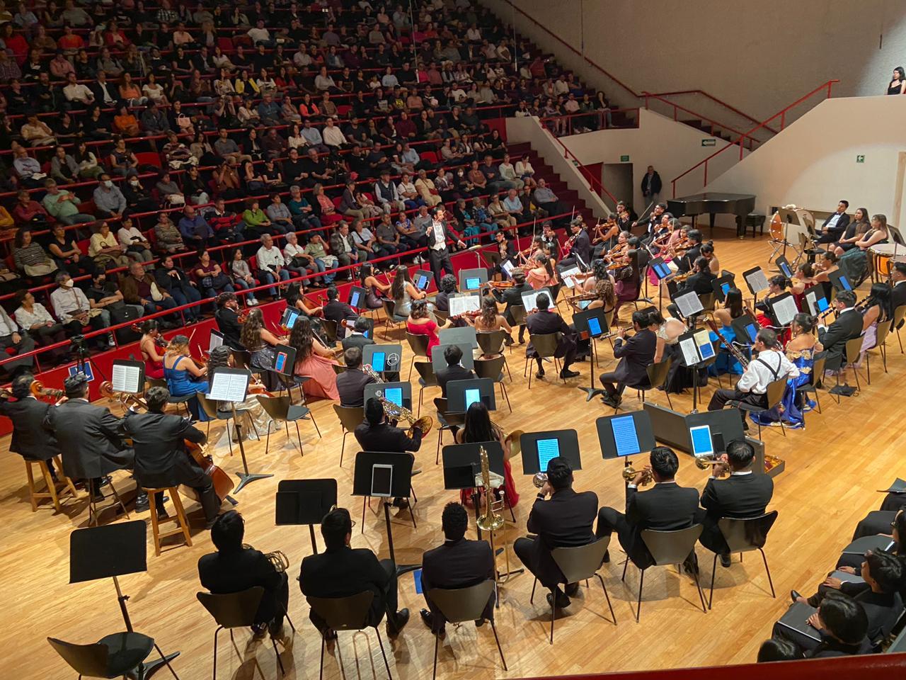 Participan más de 200 estudiantes en el Concierto Sinfonía Coral en el