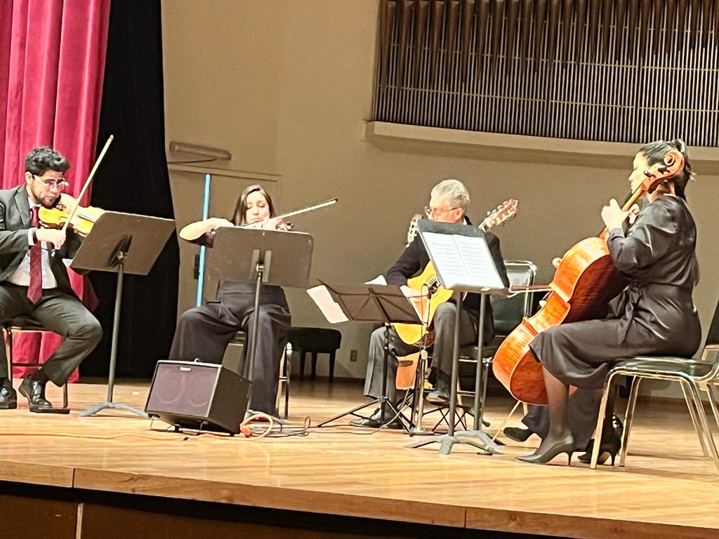 Entregan reconocimientos a ganadores del Concurso Interno de Guitarra