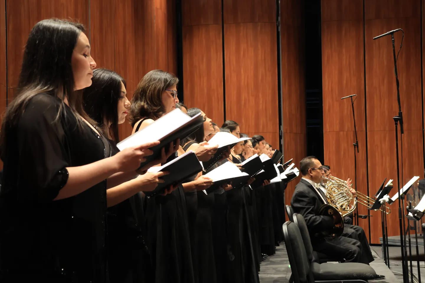 El legado de Mariano Elízaga y Cenobio Paniagua engalanó el concierto ...