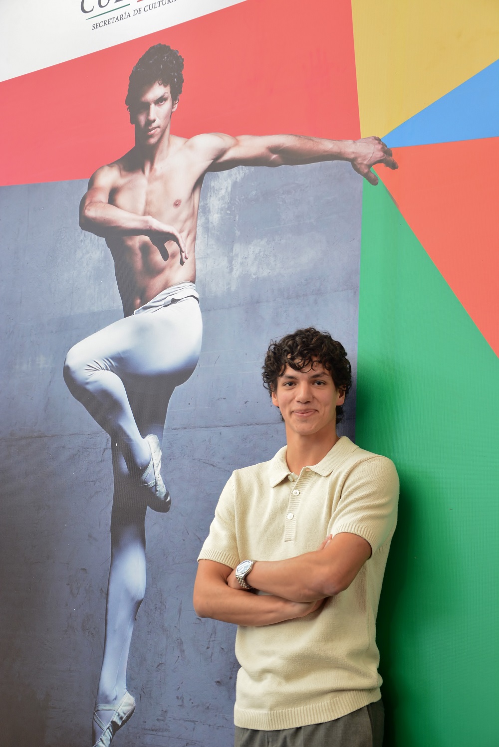 Isaac Hernández anuncia seis becas para estudiantes mexicanos en la English  National Ballet School | Prensa INBA - Instituto Nacional de Bellas Artes |  Danza